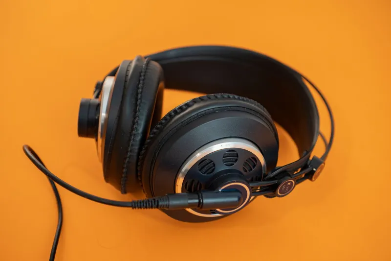 One Mix, A Thousand Sounds: How Your Listening Device Is Rewriting the Song