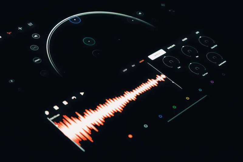 Painting With Sound: How Electronic Producers Are Using Color to Build Their Sonic Identity