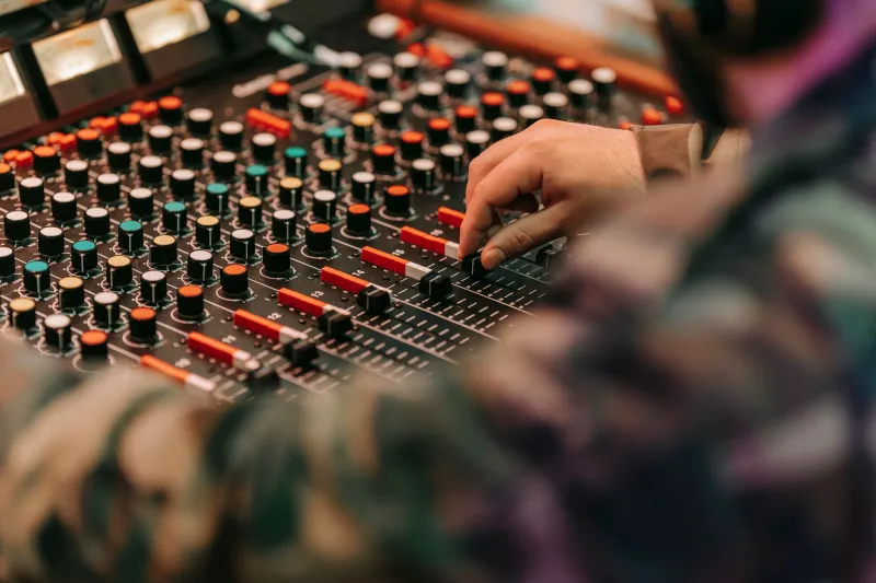 Warm Machines: Why Today's Top Electronic Producers Are Going Back to Analog